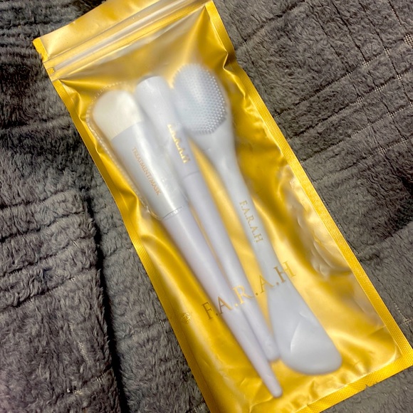 Farah Skincare Farrah The Skin Retreat Set Brush Set Poshmark